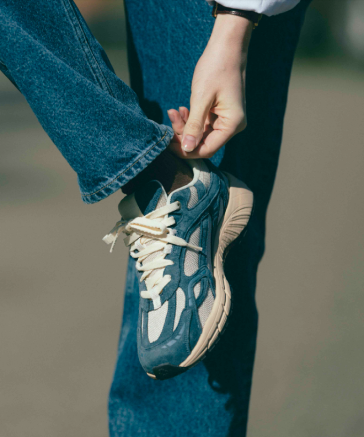  655 BLUE