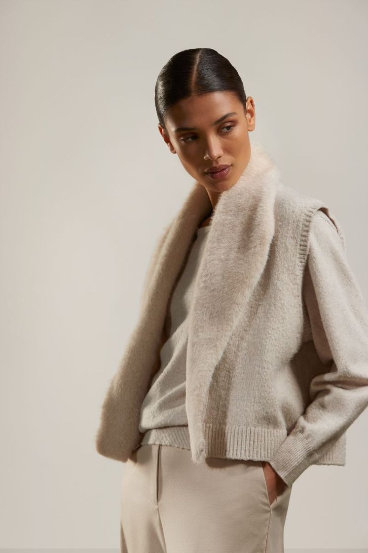 A2423 BEIGE BEIGE BEIGE