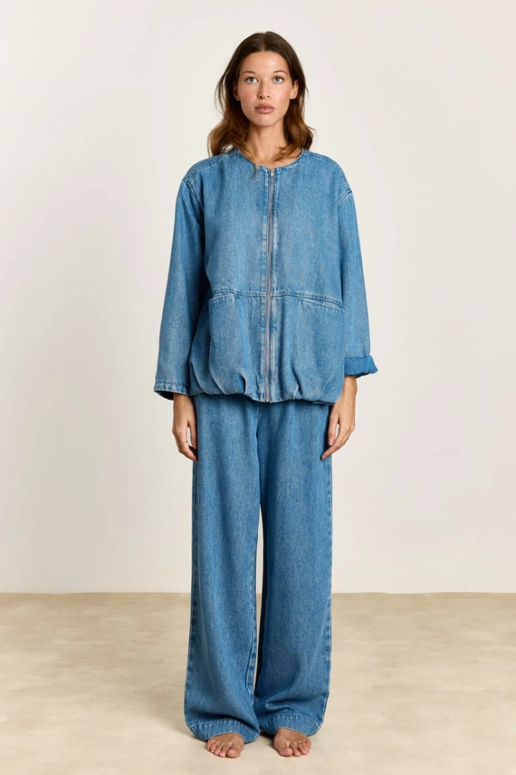  VINTAGE BLUE