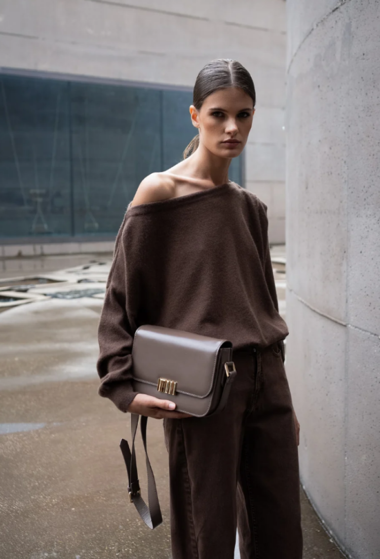 VISON LEATHER