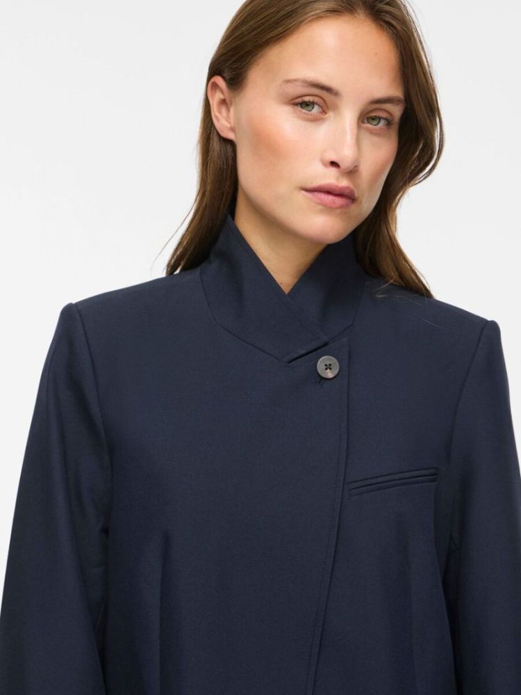  NAVY BLAZER