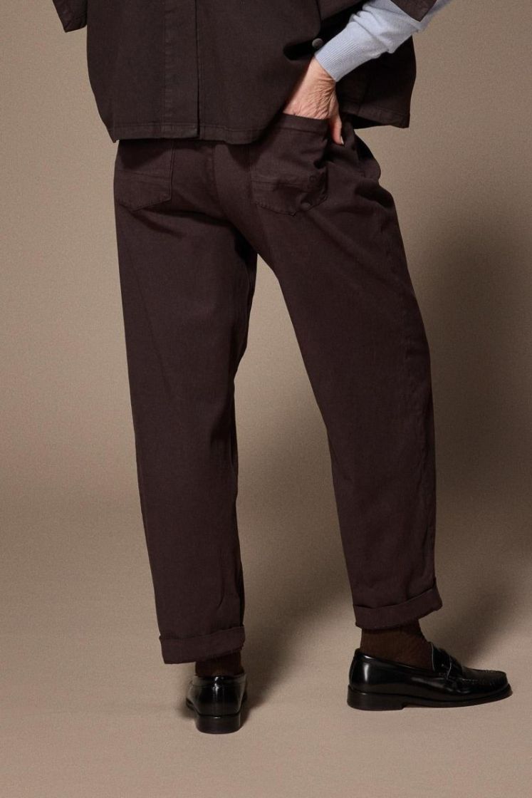  040 Brown BRUIN