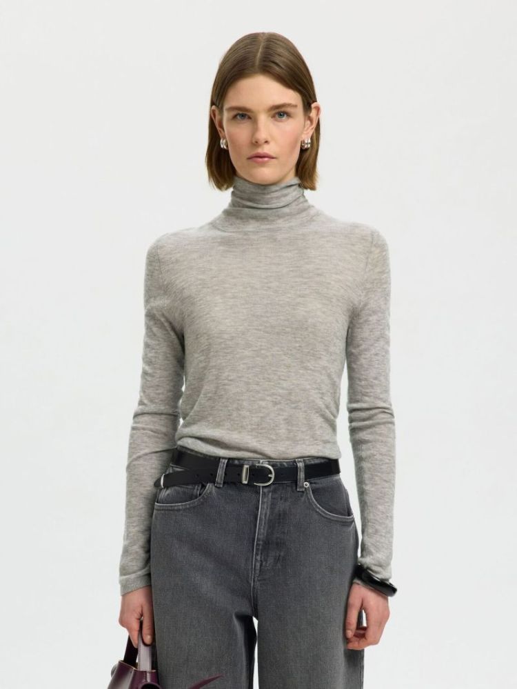light grey mela