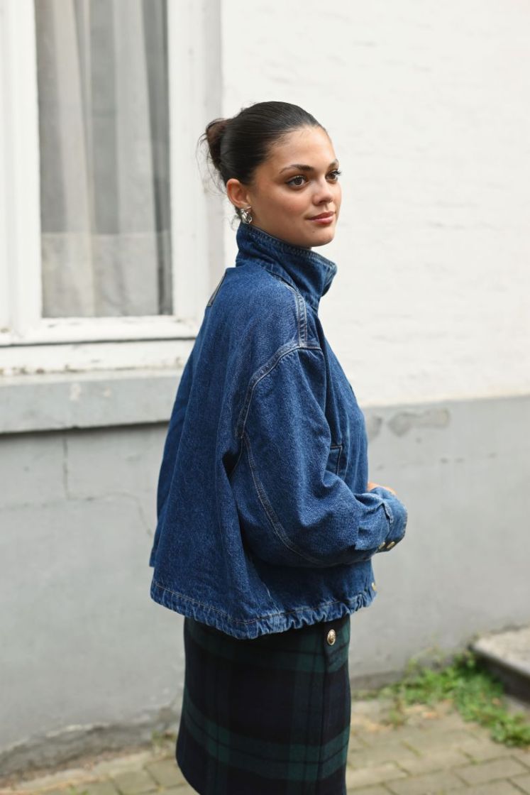  DENIM BLUE