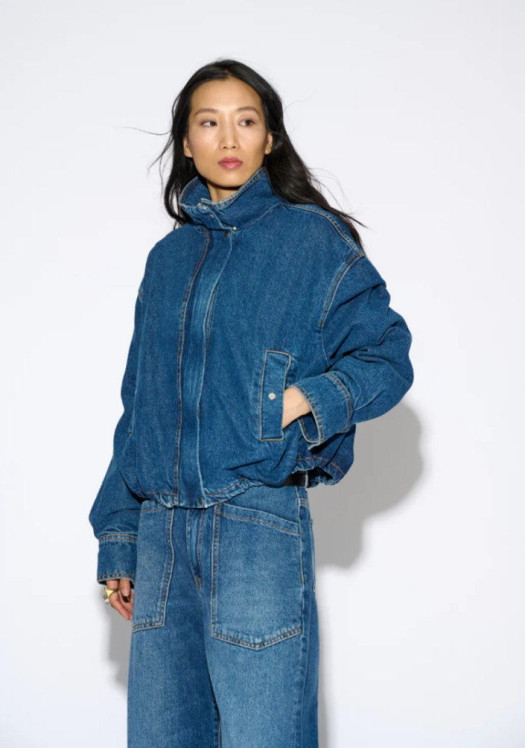  DENIM BLUE