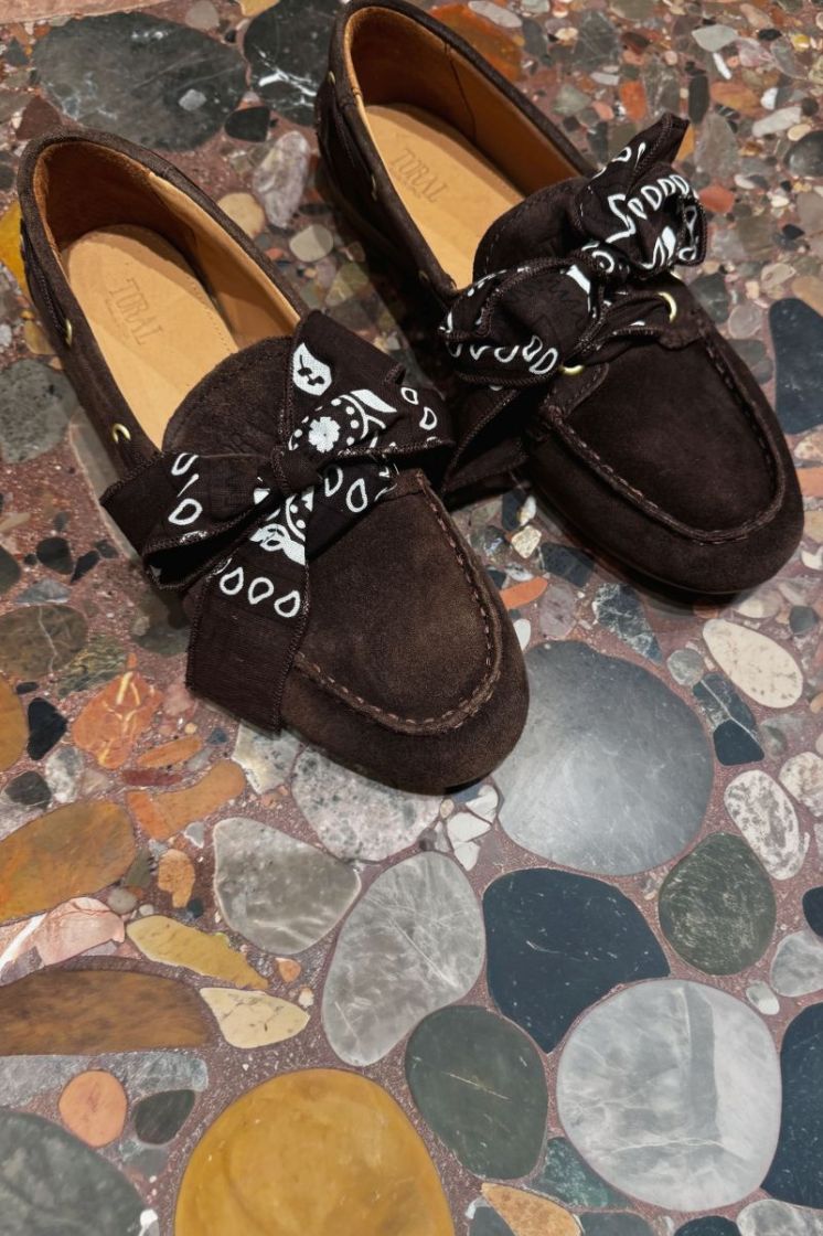  MARRON