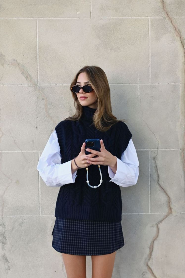  NAVY BLAZER