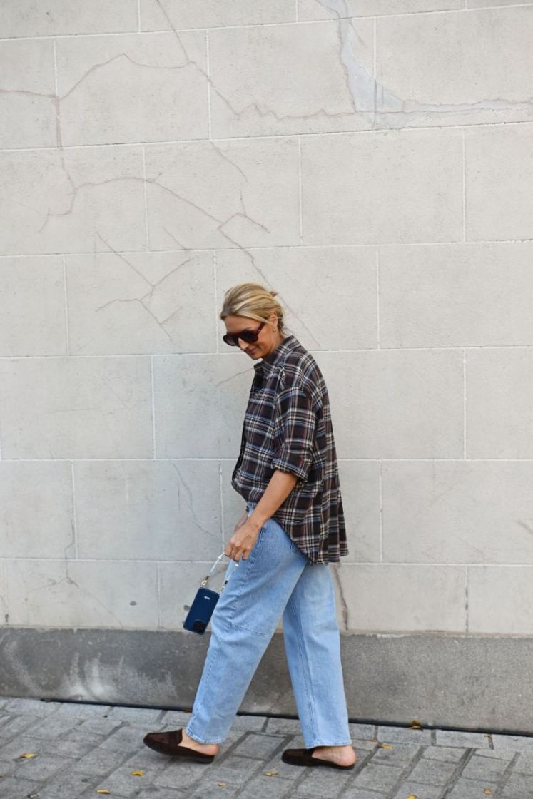  LIGHT BLUE DENI