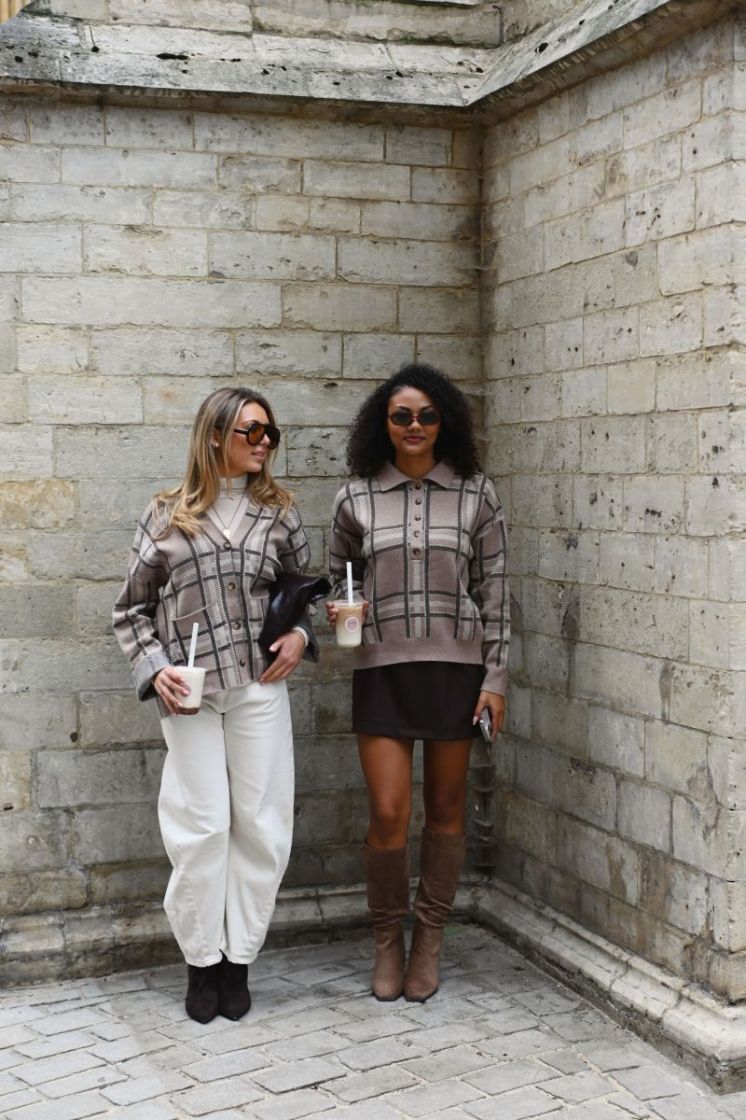  TAUPE